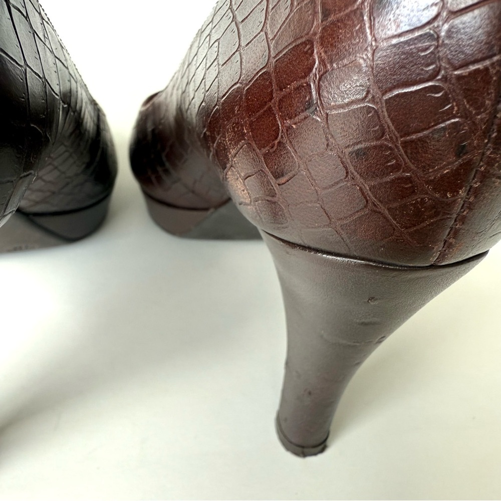 Nurture by Lamaze Brown Croc-Embossed Heels - Picture 9 of 14